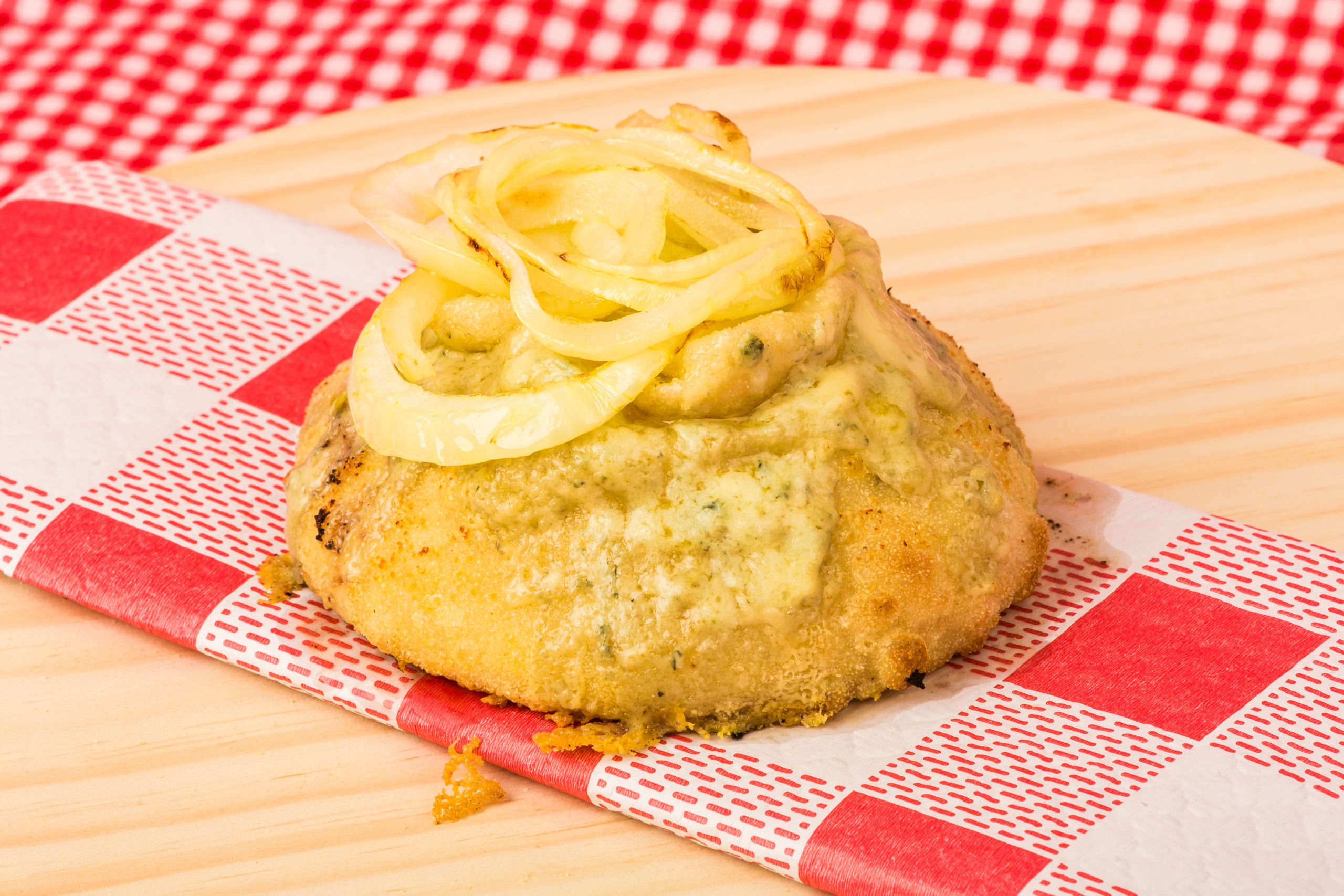 Pan de cebolla con roquefort